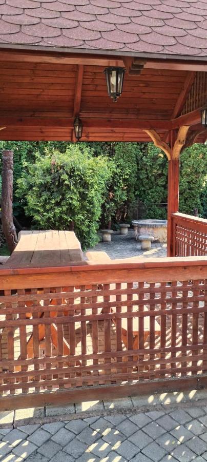 Hajdúszoboszló Rozsakert Apartmanhaz מראה חיצוני תמונה