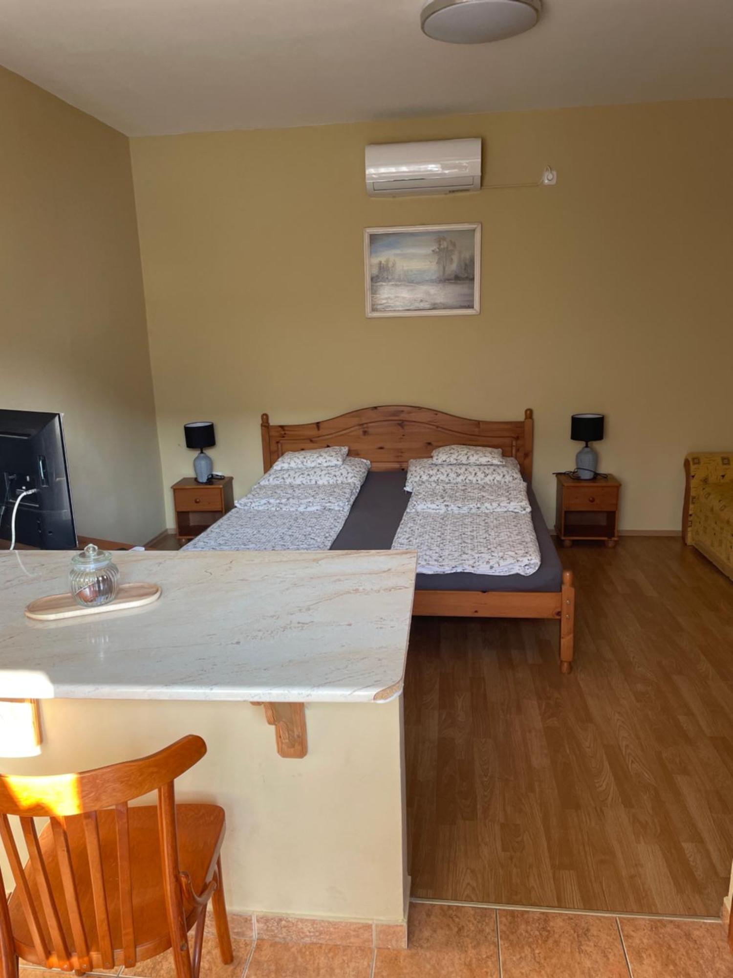 Hajdúszoboszló Rozsakert Apartmanhaz מראה חיצוני תמונה